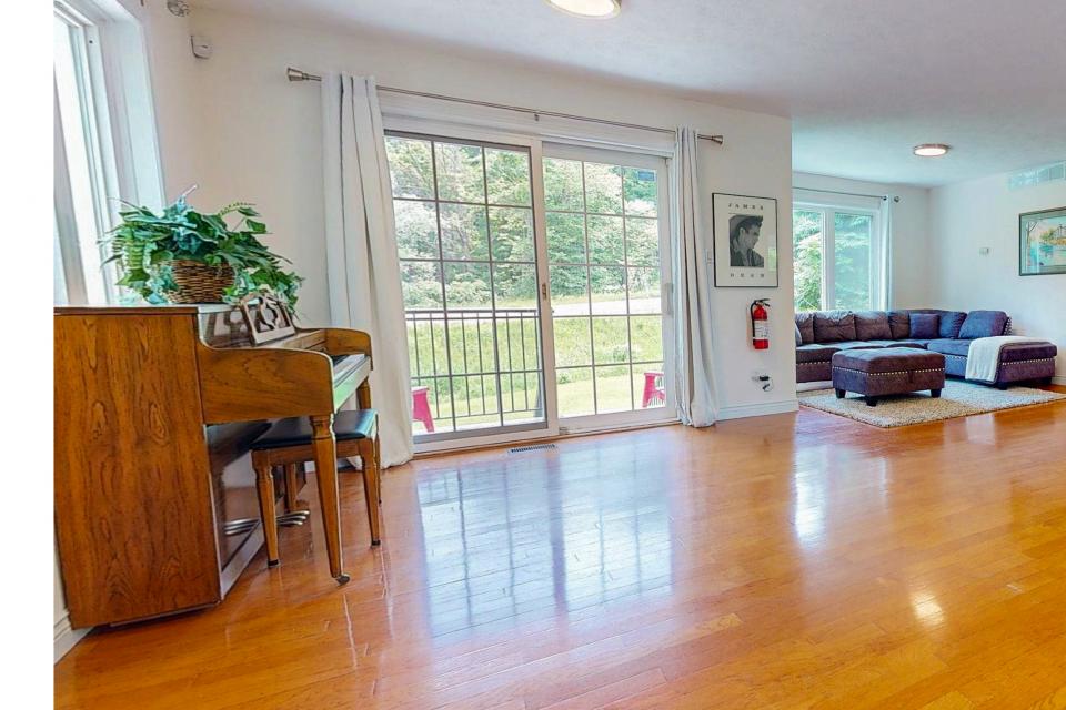 Monterra Cottage Image 12