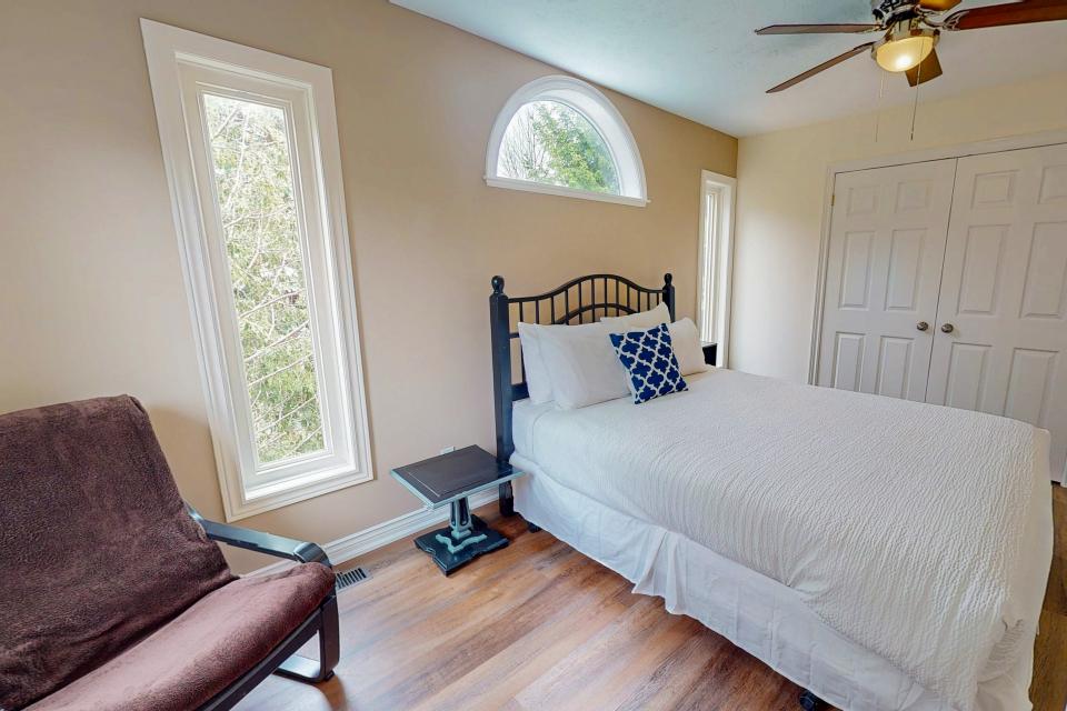 Monterra Cottage Image 16