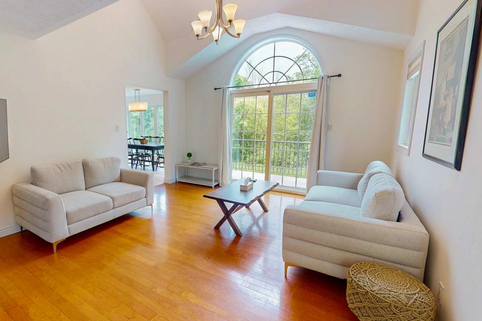 Monterra Cottage Image 21